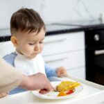 diversificarea bebelusului cele mai frecvente greseli ale parintilor care urmeaza sfaturi de pe internet 689329f42dfe1