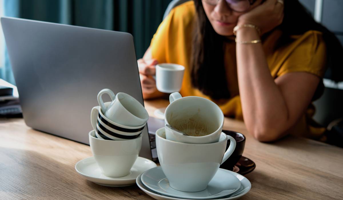 cand devine cofeina periculoasa si cata trebuie sa bei de fapt ce spun specialistii despre dependenta toxicitate si efectele asupra organismului 691ed32928ee8