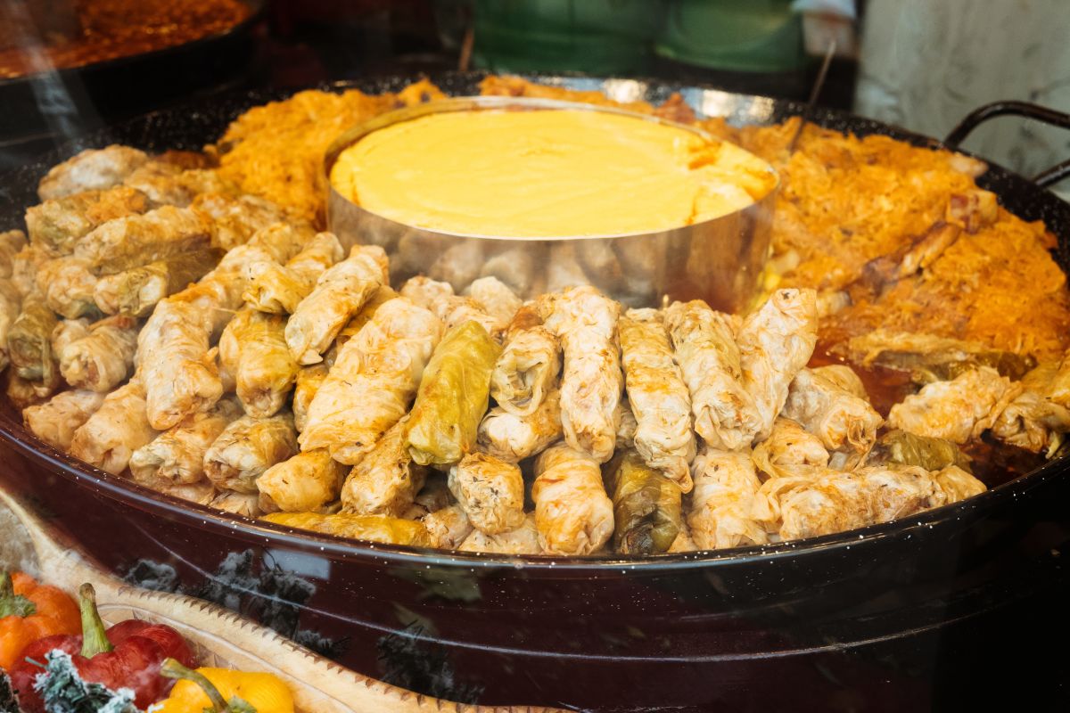 reteta traditionala de sarmale din carne tocata pentru craciun ce trebuie sa faci prima data cu foile de varza murata 694b9dddac379