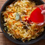 reteta varza calita de post un ingredient banal ii da un gust de neuitat asa o preparau bunicile 694183a5c5fda