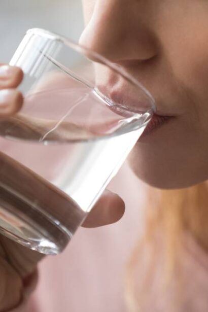 un medic dezvaluie obiceiul banal pe care l are in fiecare dimineata imbunatateste semnificativ starea esti mai energic si te focusezi mai usor 69302d9b644f9