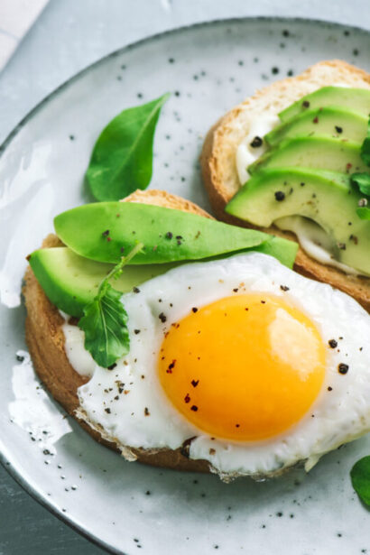 alimentele care tin de foame mai mult decat ouale ce spun nutritionistii despre satietate si controlul apetitului 69774ade6292c