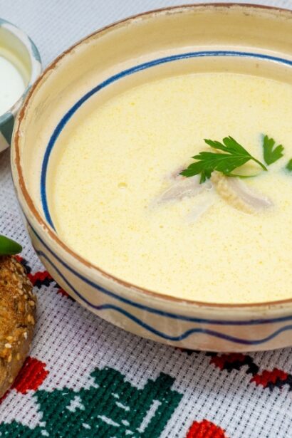 cum se face ciorba de burta traditionala reteta cu smantana si ou 696f774247543