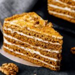 prajitura albinita cu miere si crema fina de gris desertul traditional care se topeste in gura 696a0dbf9b42e