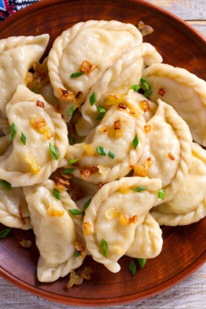 cum se fac pelmeni reteta pentru coltunasi cu carne rusesti 698ac3f9b1b72